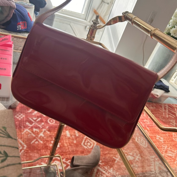 Amanda Smith Glossy Burgundy/Red Purse & Short Handle $ Inside Pocket, Beige - Picture 6 of 13